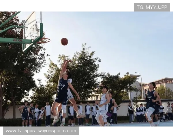 青春热血铸就中国篮球辉煌，用青春和热血铸就